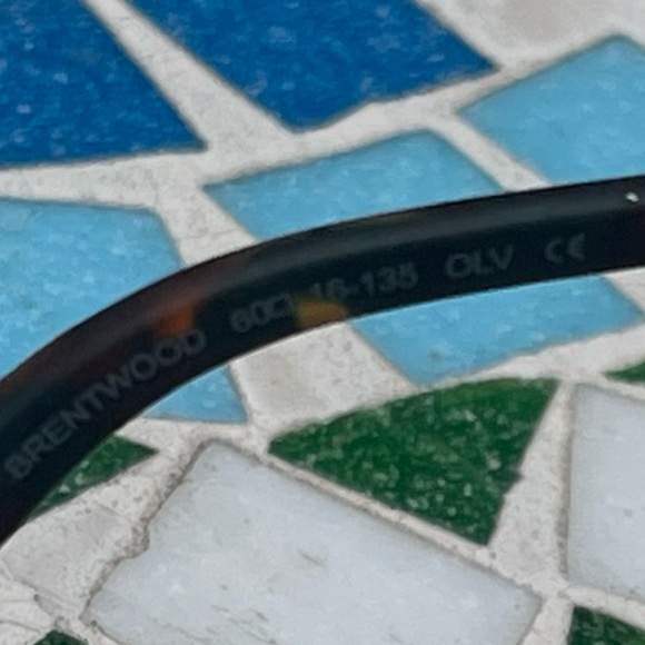 Seven for all Mankind- Sunglasses - Picture 7 of 11